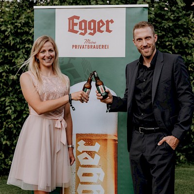 Egger Bier und Lisa Hauser verlängern erfolgreiches Sport-Sponsoring
