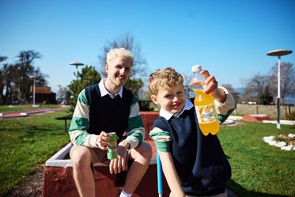 Radlberger Limonade feiert Comeback und fragt: „Was verbindet Österreich mit einem Sommer wie damals“